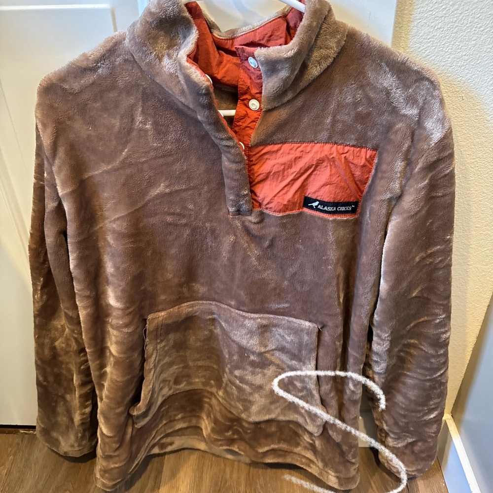 Alaska Chicks Brown and Burnt Orange Fleece Pullover